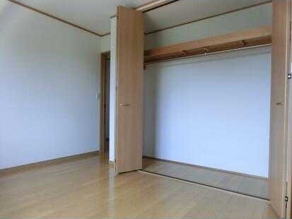 ��ʌ��������܎s������ۃ��蒬�̃A�p�[�g�̋����E���r���O