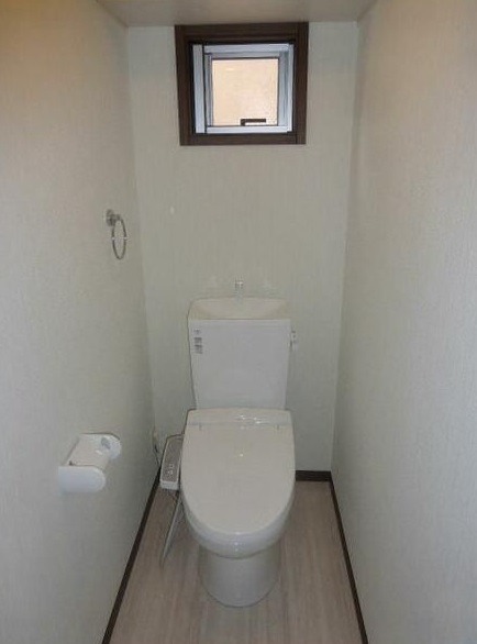 ��ʌ��������܎s������~����T���ڂ̈�ˌ��Ẵg�C��