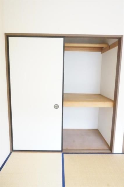 ��ʌ�����s�˒˂R���ڂ̃A�p�[�g�̎��[