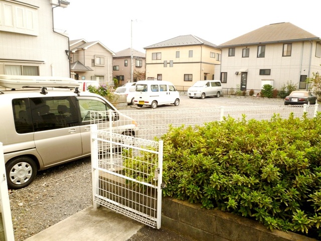 ��ʌ��������܎s����厚����{���̃A�p�[�g�̒��ԏ�