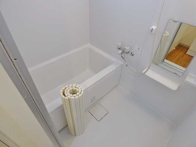 ��ʌ�����s���ԂQ���ڂ̃A�p�[�g�̃o�X