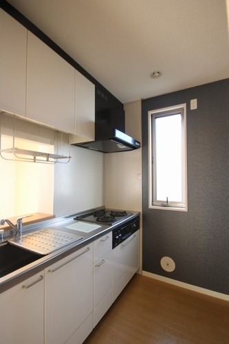 ��ʌ��������܎s��{��V�����P���ڂ̃A�p�[�g�̃L�b�`��