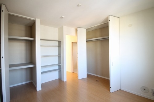 ��ʌ��������܎s��{��V�����P���ڂ̃A�p�[�g�̎��[