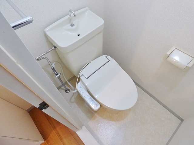 ��ʌ�����s���ԂQ���ڂ̃A�p�[�g�̃g�C��