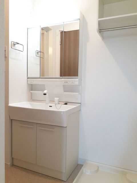 ��ʌ�����s�ܔԒ��̃A�p�[�g�̐��ʏ�