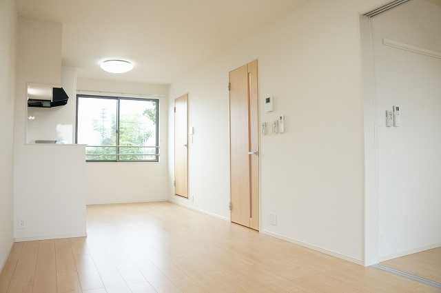 ��ʌ��������܎s�k��g�쒬�Q���ڂ̃A�p�[�g�̋��ԁE���r���O