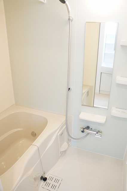 ��ʌ��������܎s�k��g�쒬�Q���ڂ̃A�p�[�g�̃o�X