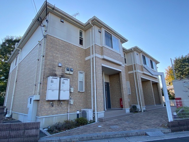 ��ʌ��������܎s��΋�厚�n���̃A�p�[�g�̌����O��