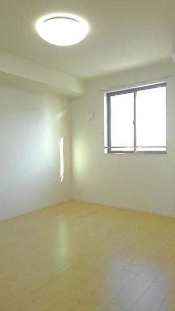 ��ʌ��������܎s�k��g�쒬�Q���ڂ̃A�p�[�g�̂��̑������E�X�y�[�X