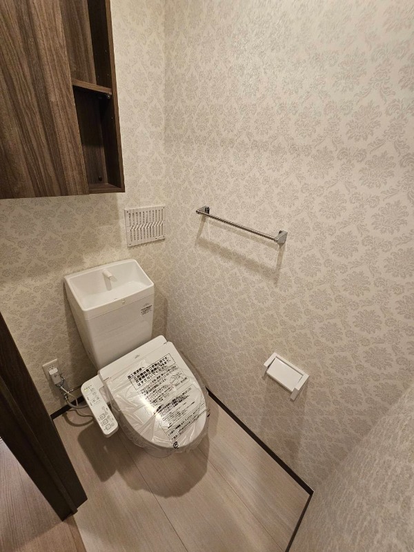 ��ʌ��������܎s��{��V�����P���ڂ̃e���X�n�E�X�̃g�C��