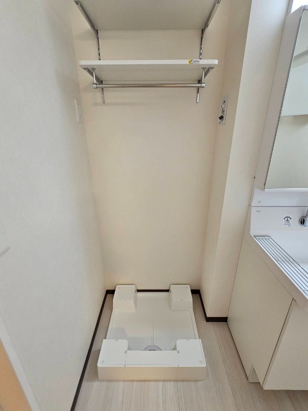 ��ʌ��������܎s��{��V�����P���ڂ̃e���X�n�E�X�̂��̑�