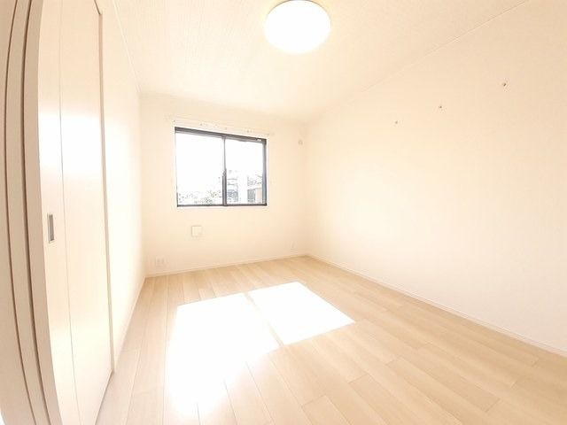 ��ʌ��z�J�s�Ɍ��P���ڂ̃A�p�[�g�̂��̑������E�X�y�[�X