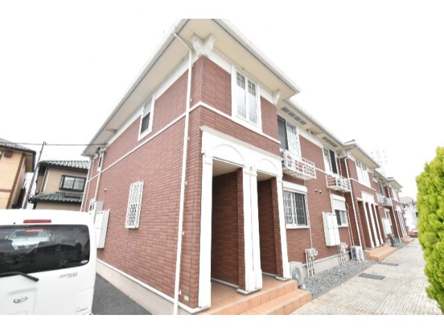 ��ʌ��z�J�s�����c���̃A�p�[�g�̌����O��