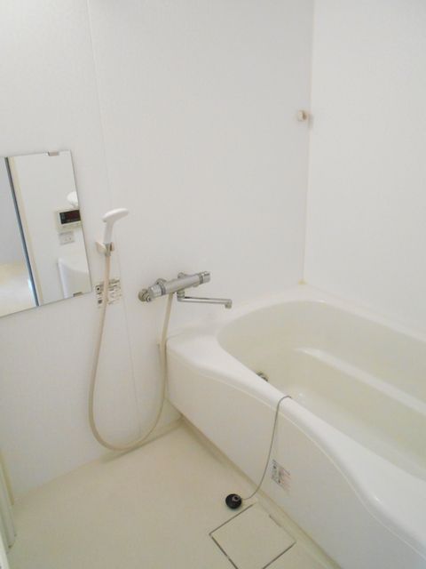 ��ʌ��������܎s�k��{�����̃A�p�[�g�̃o�X