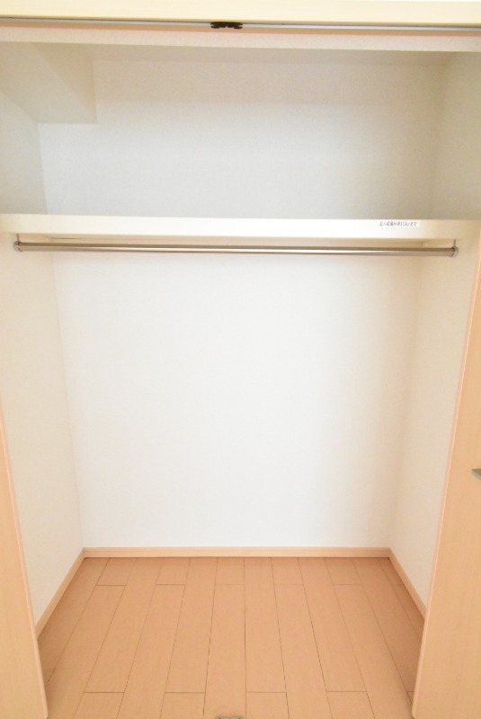 ��ʌ��z�J�s�����c���̃A�p�[�g�̎��[