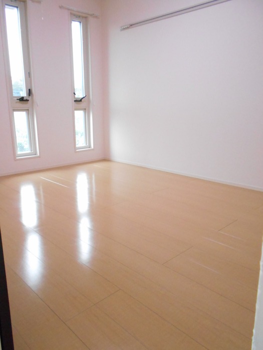 ��ʌ��������܎s�k��{�����̃A�p�[�g�̂��̑������E�X�y�[�X