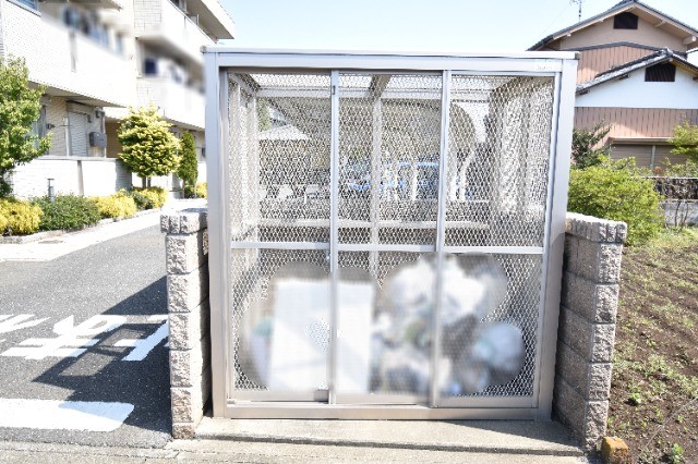 ��ʌ��������܎s�k��{�����̃A�p�[�g�̂��̑�