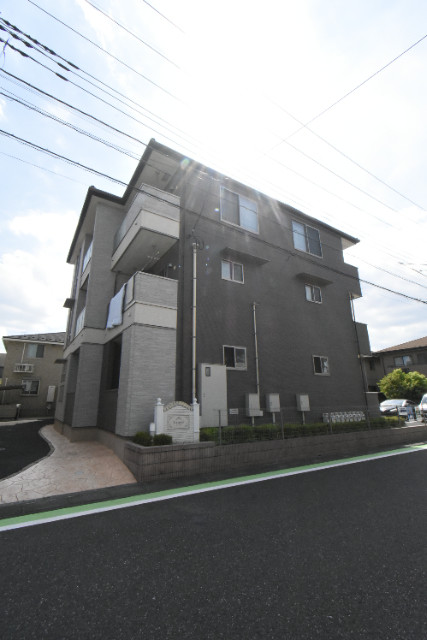 ��ʌ��������܎s��΋�厚��΂̃A�p�[�g�̃G���g�����X