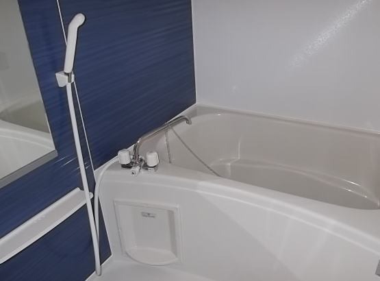 ��ʌ��������܎s��΋�厚��΂̃A�p�[�g�̃o�X