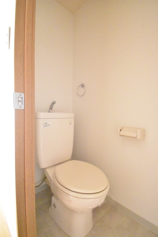 ��ʌ�����s������Q���ڂ̃}���V�����̃g�C��