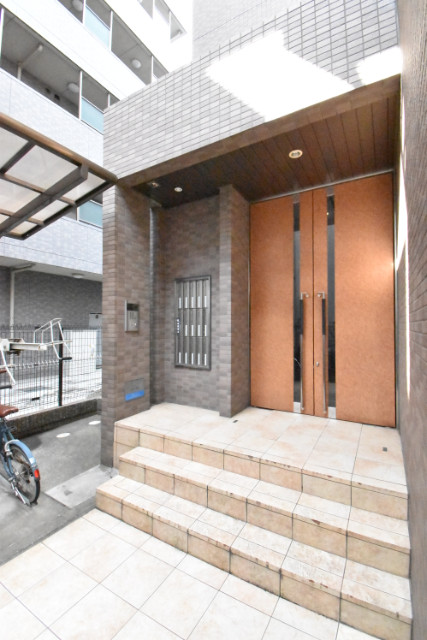 ��ʌ�����s������Q���ڂ̃}���V�����̃G���g�����X