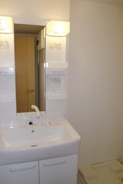 ��ʌ��������܎s��΋�厚��΂̃A�p�[�g�̐��ʏ�