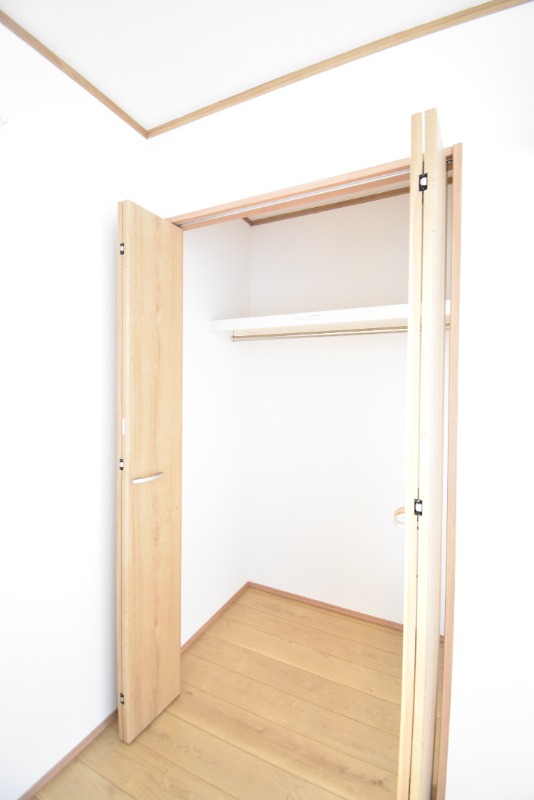 ��ʌ�����s�˒������̃A�p�[�g�̎��[