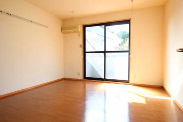 ��ʌ��������܎s�k�捡�H���̃A�p�[�g�̋��ԁE���r���O