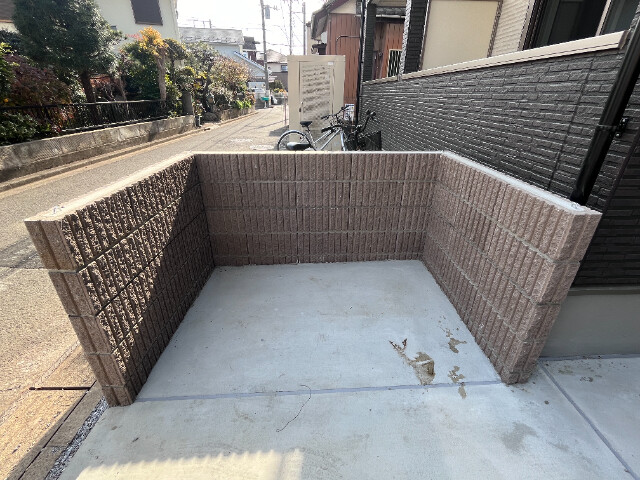 ��ʌ��������܎s�������a�c���Q���ڂ̃A�p�[�g�̂��̑�