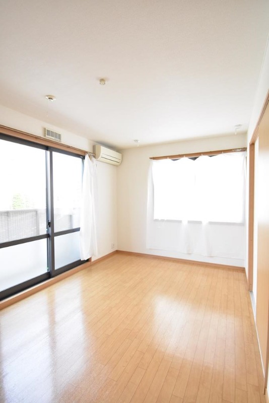 ��ʌ��������܎s������V�����P���ڂ̃A�p�[�g�̋��ԁE���r���O