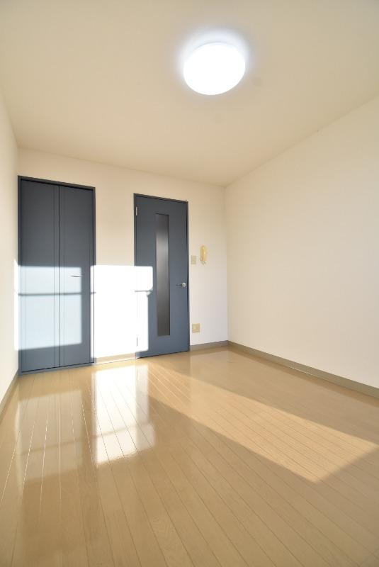 ��ʌ��������܎s�k��{�����S���ڂ̃A�p�[�g�̂��̑������E�X�y�[�X