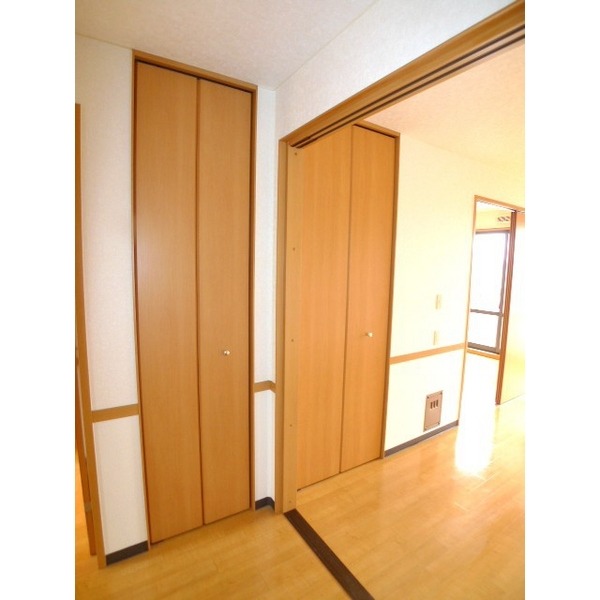 ��ʌ��������܎s��΋���q�T���ڂ̃A�p�[�g�̂��̑��ݔ�