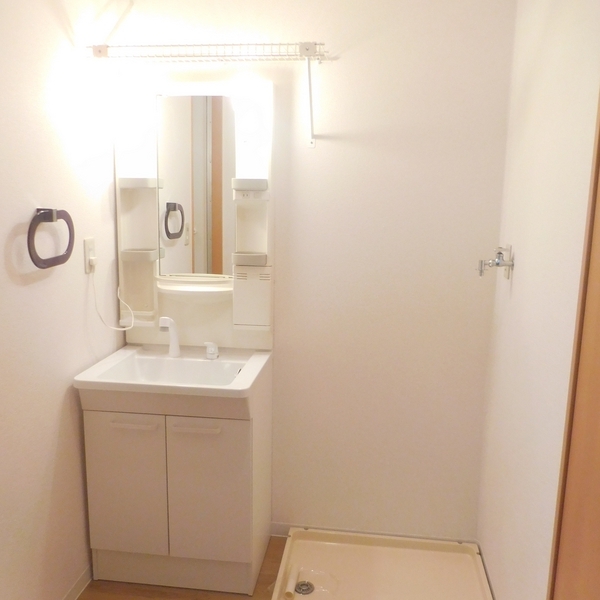 ��ʌ��������܎s��΋���q�T���ڂ̃A�p�[�g�̐��ʏ�