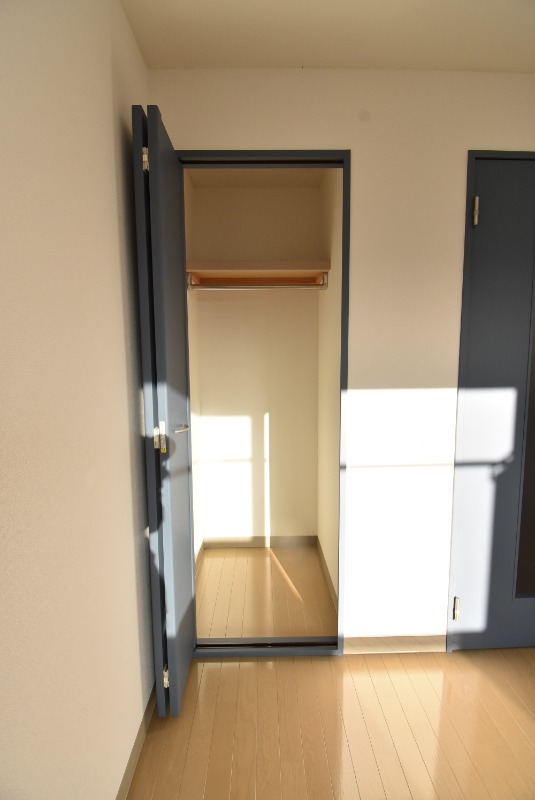 ��ʌ��������܎s�k��{�����S���ڂ̃A�p�[�g�̎��[