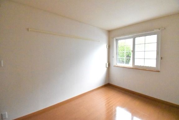 ��ʌ������s�������̃A�p�[�g�̂��̑�