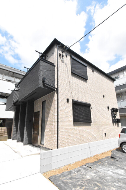 ��ʌ��������܎s��{��g�~���R���ڂ̃A�p�[�g�̌����O��