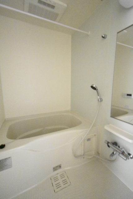 ��ʌ��������܎s�k�擌�听���Q���ڂ̃A�p�[�g�̃o�X