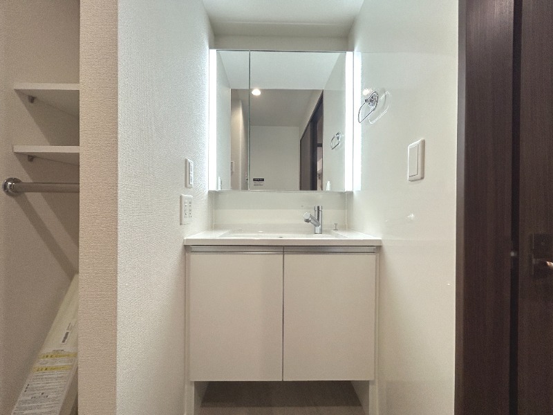 ��ʌ��������܎s�Y�a���؍�S���ڂ̃A�p�[�g�̐��ʏ�