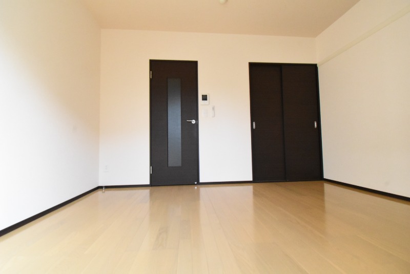 ��ʌ��������܎s��{����ؒ��S���ڂ̃}���V�����̋��ԁE���r���O