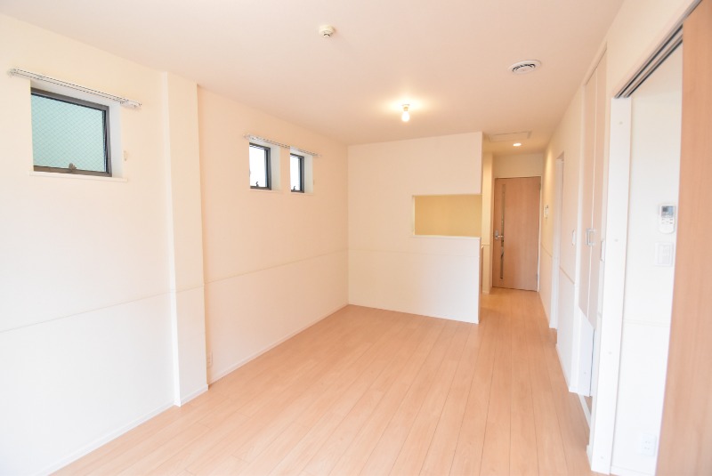 ��ʌ�����s�����P���ڂ̃}���V�����̋��ԁE���r���O