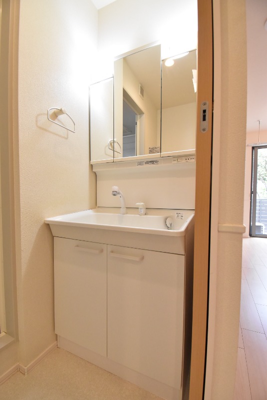 ��ʌ�����s�����P���ڂ̃}���V�����̐��ʏ�