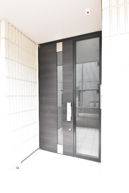 ��ʌ�����s�����P���ڂ̃}���V�����̃G���g�����X