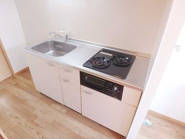 ��ʌ��������܎s��{��x�̓����P���ڂ̃A�p�[�g�̃L�b�`��