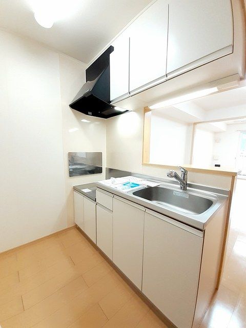 ��ʌ������s�V�����W���ڂ̃A�p�[�g�̃L�b�`��