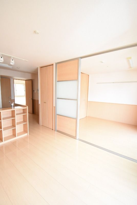 ��ʌ��������܎s�k��g�쒬�P���ڂ̃A�p�[�g�̋��ԁE���r���O