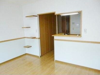 ��ʌ��z�J�s���z�J�T���ڂ̃A�p�[�g�̋��ԁE���r���O