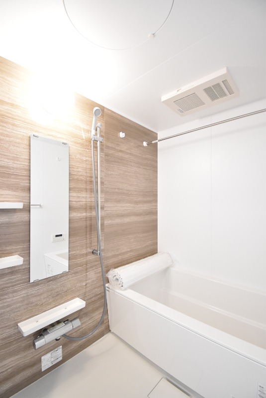 ��ʌ�����s�����Q���ڂ̃}���V�����̃o�X