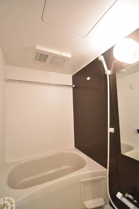 ��ʌ��������܎s�Y�a���ՂV���ڂ̃}���V�����̃o�X