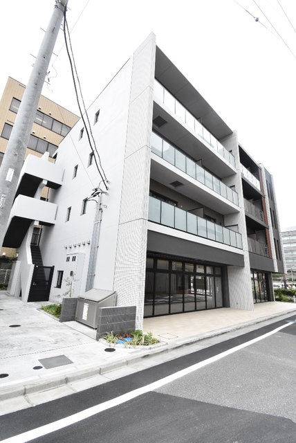 ��ʌ��������܎s�Y�a���ՂV���ڂ̃}���V�����̌����O��