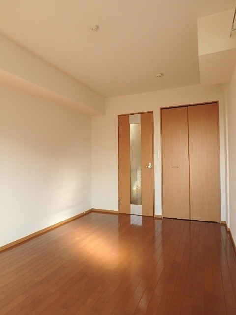 ��ʌ��������܎s��{��k�ܒ��P���ڂ̃}���V�����̋��ԁE���r���O